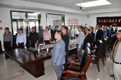 揭阳市锡场镇华清中学校长是谁